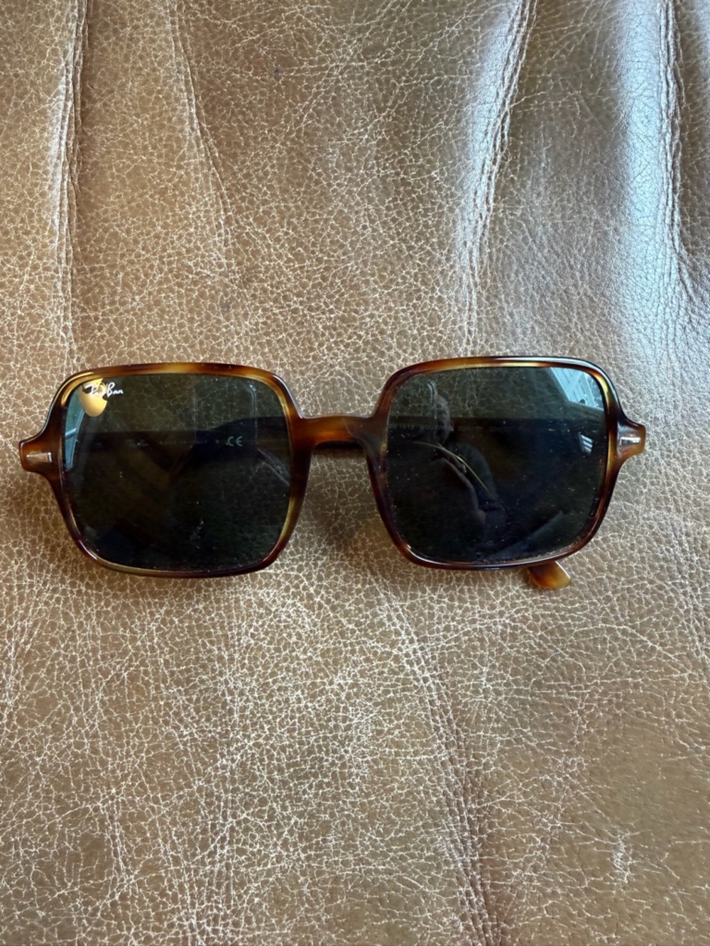 NWOT Ray-Ban Tortoiseshell Square Sunglasses with Dark Green Lenses - Picture 2 of 6